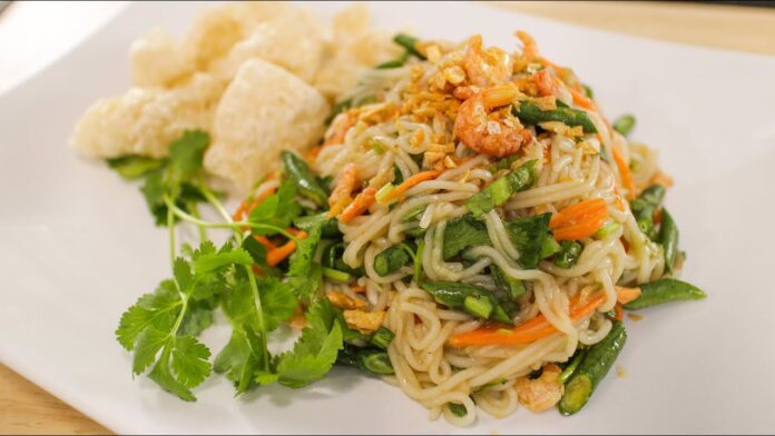 Why is Ten Seconds Yunnan Rice Noodle popular?